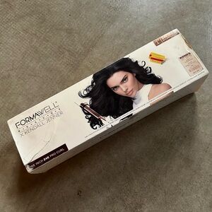 Formawell Beauty x Kendall Jenner Curling Iron